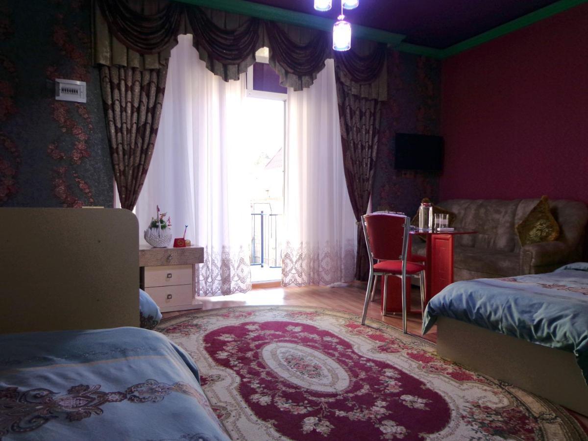 Tubram S Ailəvi Qonaq Evi Bed & Breakfast Şǝki Екстериор снимка