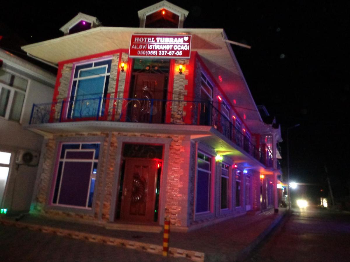 Tubram S Ailəvi Qonaq Evi Bed & Breakfast Şǝki Екстериор снимка