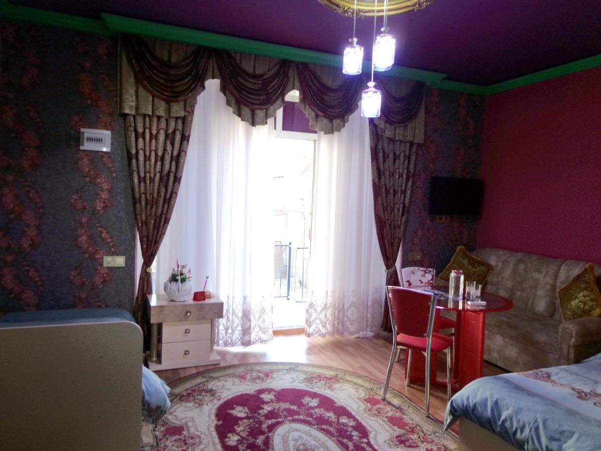 Tubram S Ailəvi Qonaq Evi Bed & Breakfast Şǝki Екстериор снимка