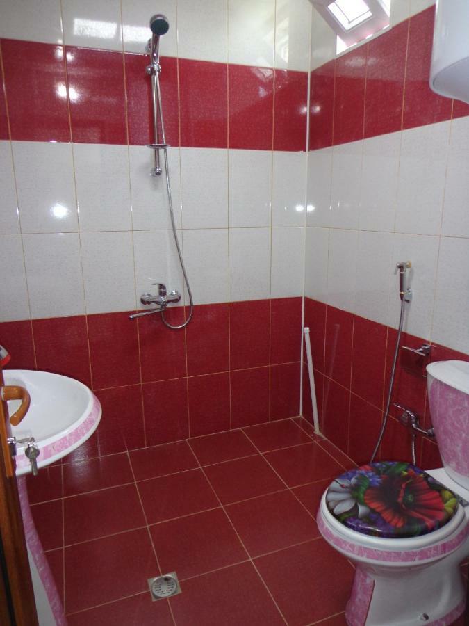 Tubram S Ailəvi Qonaq Evi Bed & Breakfast Şǝki Екстериор снимка