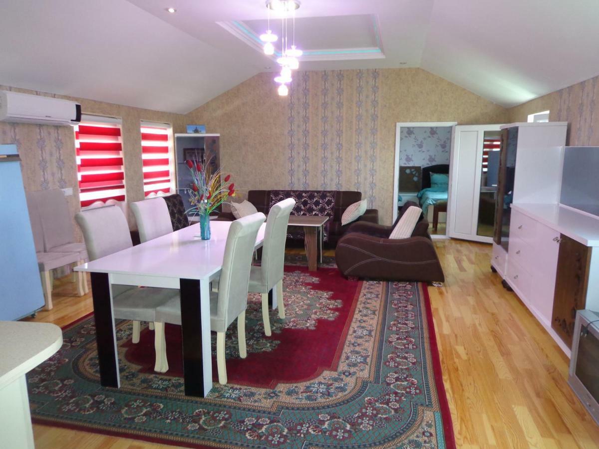 Tubram S Ailəvi Qonaq Evi Bed & Breakfast Şǝki Екстериор снимка