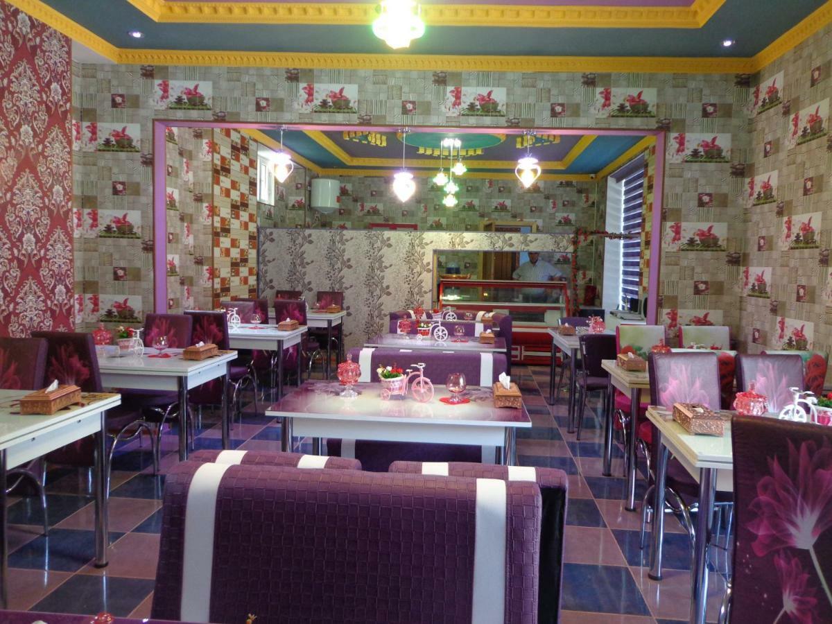 Tubram S Ailəvi Qonaq Evi Bed & Breakfast Şǝki Екстериор снимка